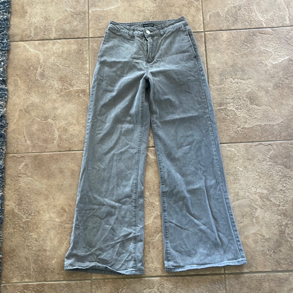 from shein size 27 made of 85% cotton and 15% polyester worn couple times